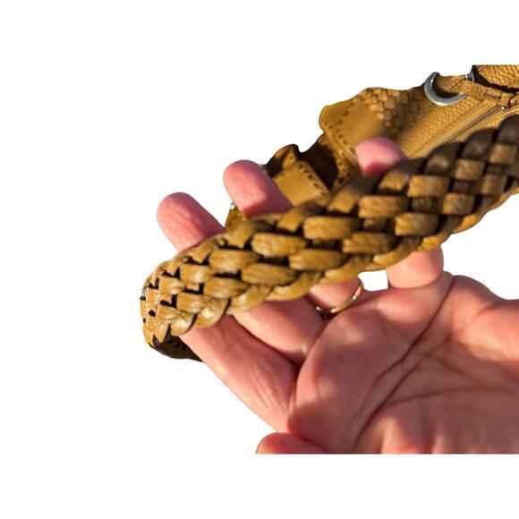 Brighton shoulderbag in tan pebble leather - Picture 9 of 9